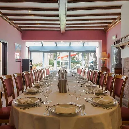 Grand De Courtoisville - Piscine & Spa, The Originals Relais 4* Saint-Malo
