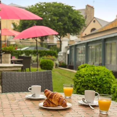 Hotell Grand De Courtoisville - Piscine & Spa, The Originals Relais Saint-Malo