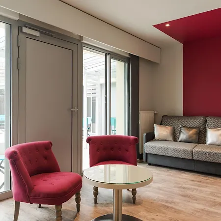 Grand De Courtoisville - Piscine & Spa, The Originals Relais Hotell Saint-Malo