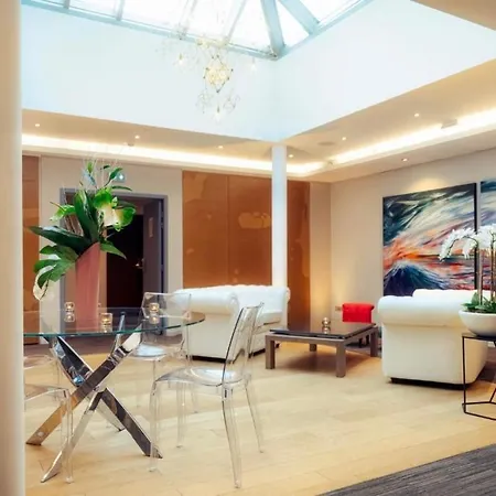 Grand De Courtoisville - Piscine & Spa, The Originals Relais Hotell Saint-Malo