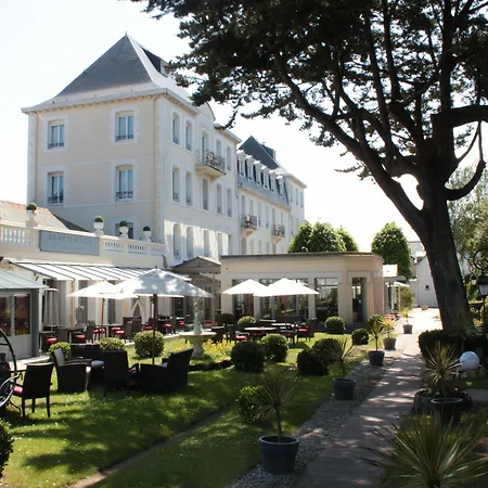 Hotell Grand De Courtoisville - Piscine & Spa, The Originals Relais 4*