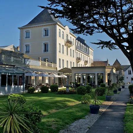 Hotell Grand De Courtoisville - Piscine & Spa, The Originals Relais Saint-Malo