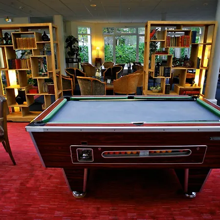 Hotell Grand De Courtoisville - Piscine & Spa, The Originals Relais Saint-Malo